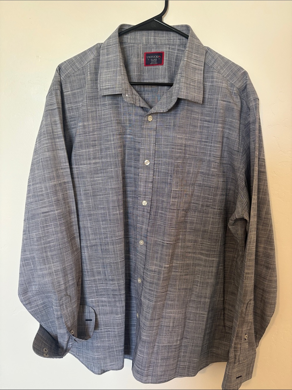 UNTUCKit Men’s Blue-Gray Textured Button-Down Shirt